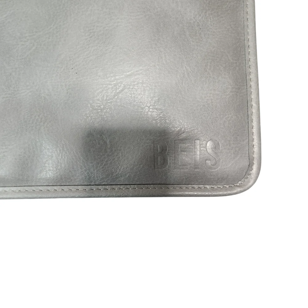 BEIS Silver Tablet Sleeve - Picture 4 of 13